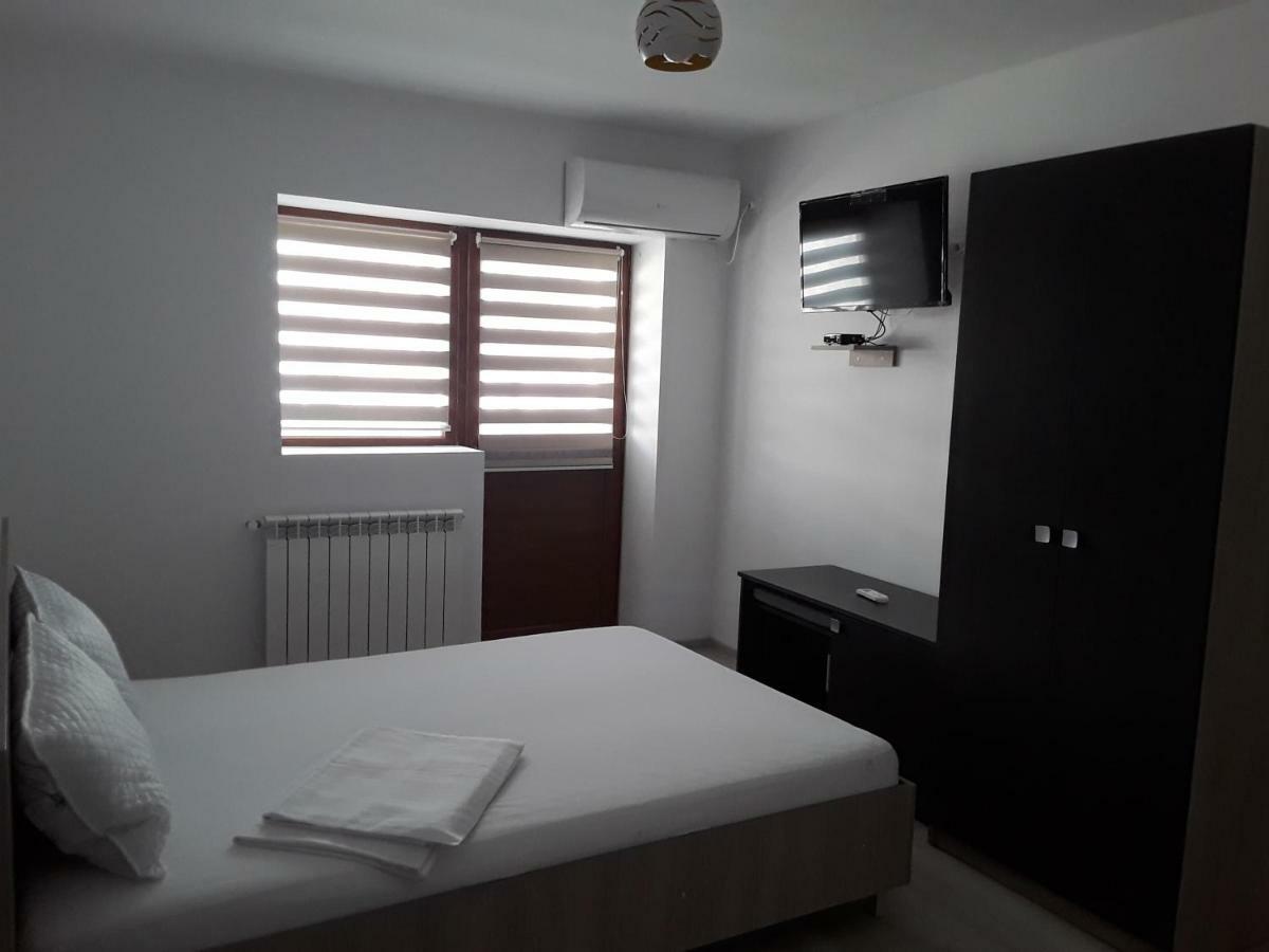 Camere De Inchiriat Central La Calciu Mahmudia Zewnętrze zdjęcie